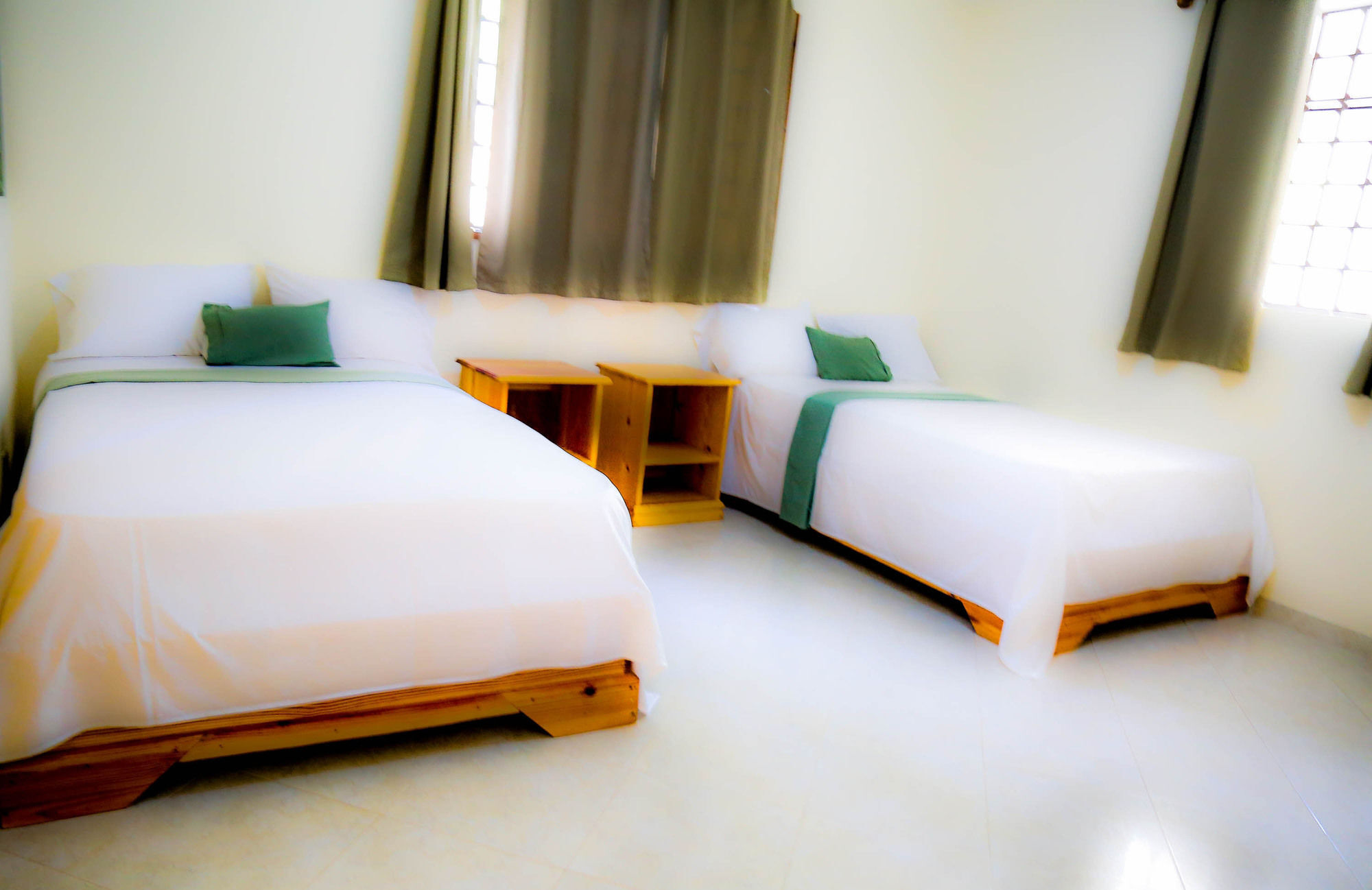 Hotel Inoubliable Cotterelle Екстер'єр фото