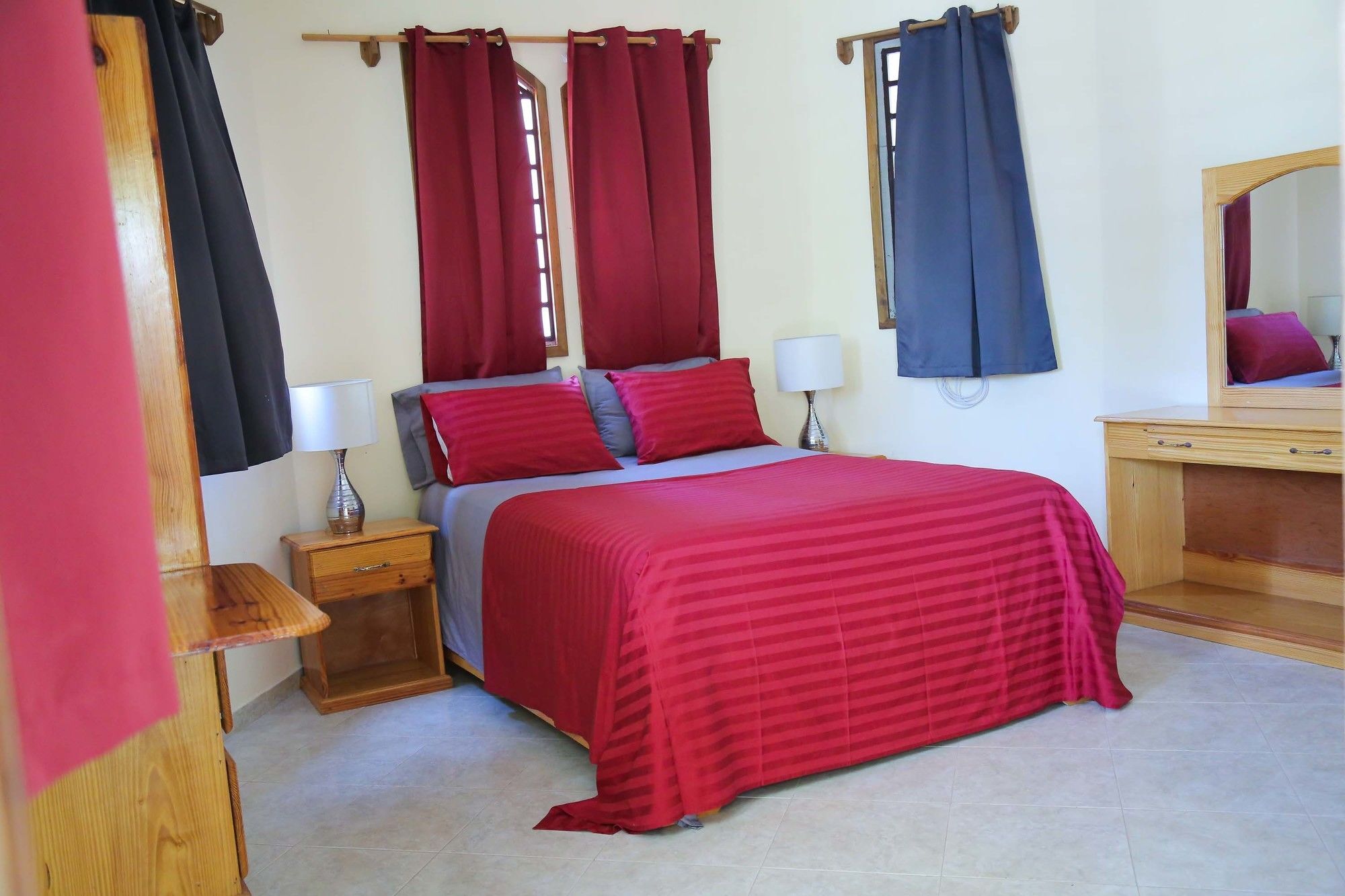 Hotel Inoubliable Cotterelle Екстер'єр фото